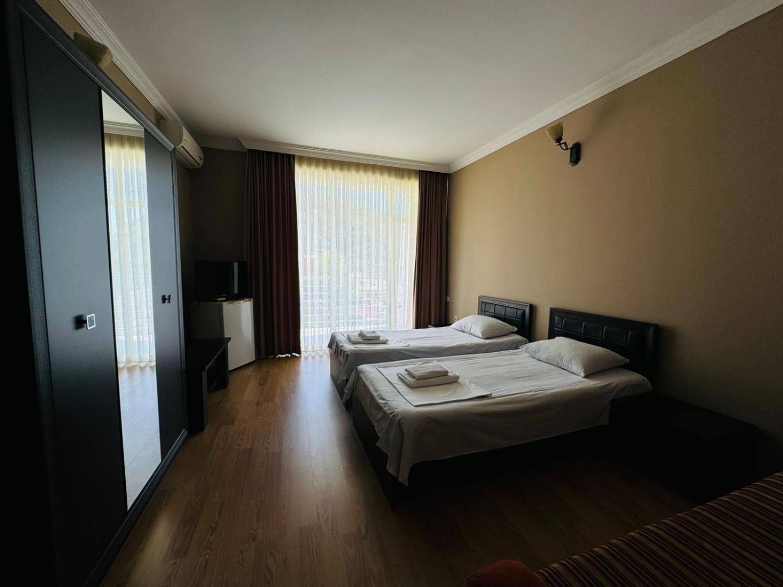 Black Sea Hotel ควาเรียที ภายนอก รูปภาพ